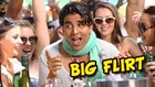 Akshay Kumar Is Bollywood's Biggest Flirt – WATCH HOW